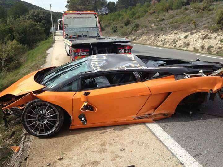 Lamborghini Bicolore Crash in France-2
