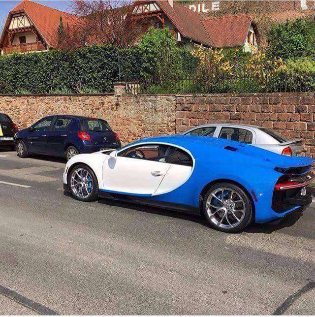 US-spec Bugatti Chiron spotted in France-2