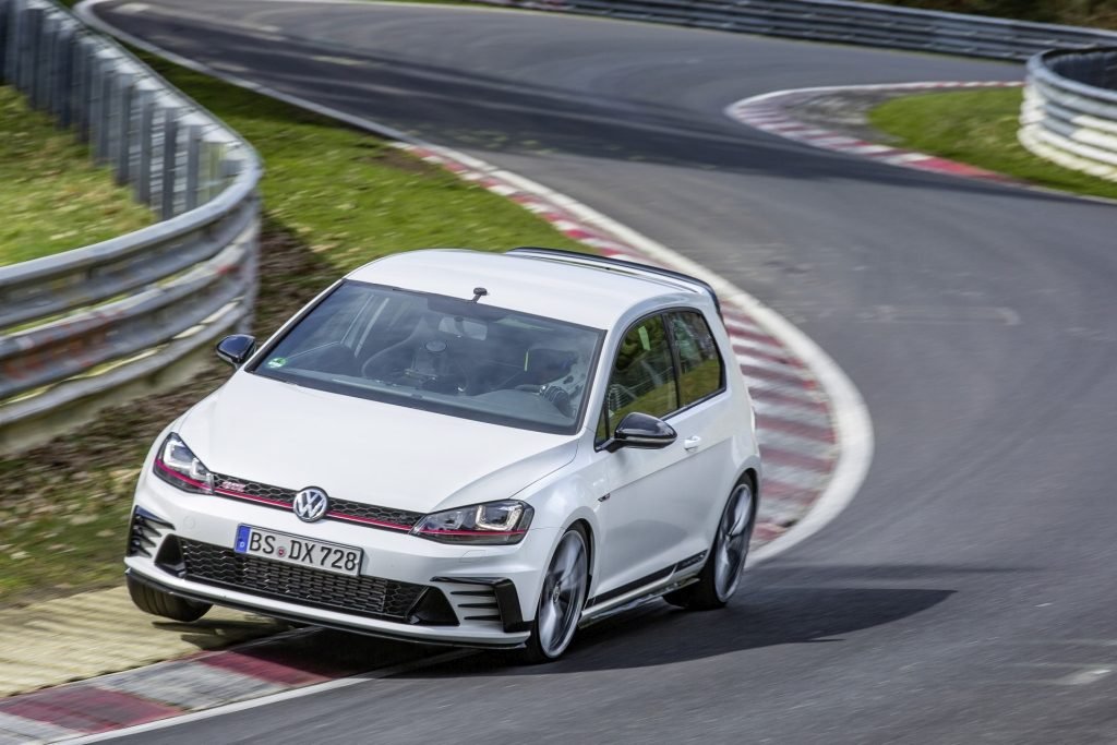 VW Golf GTI Clubsport S- FWD Nurburgring Record-1