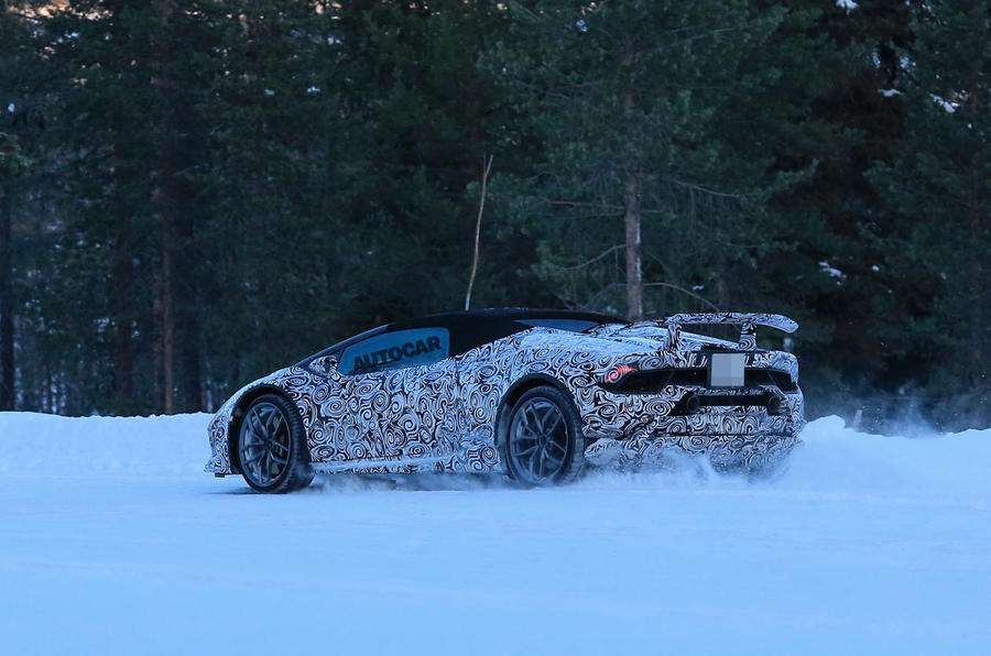Lamborghini Huracan Performante Spyder spy shots-winter-test-2