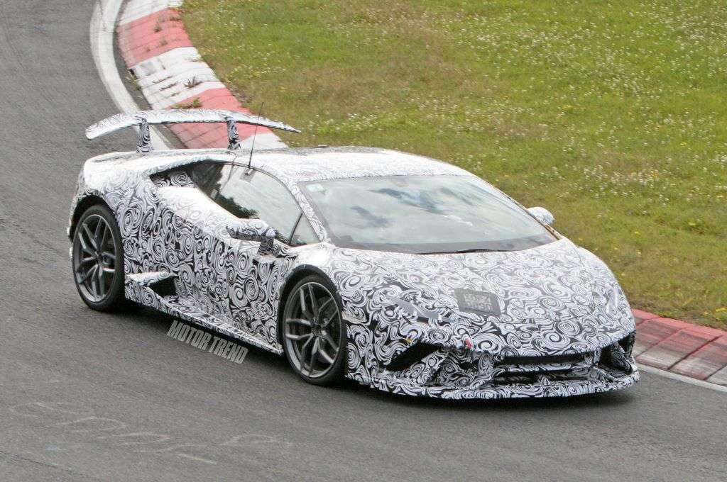 Lamborghini Huracan Superleggera spy shots-1