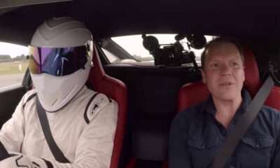 The Stig vs Acura NSX at Top Gear test track