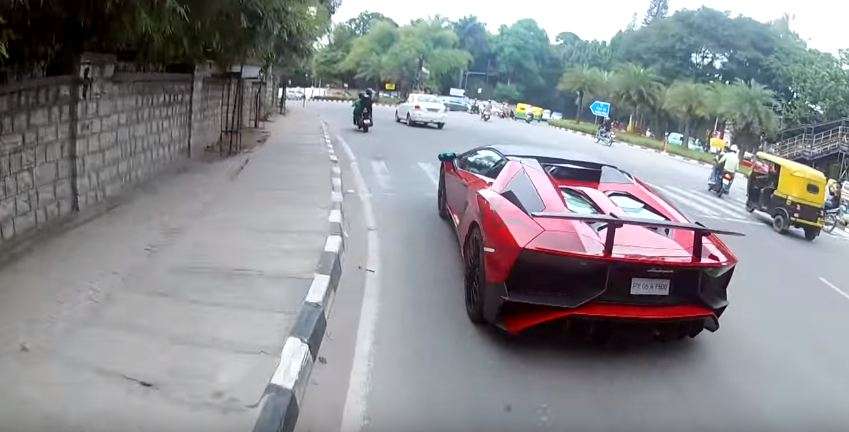indias-first-lamborghini-aventador-sv-roadster-spotted-in-bangalore