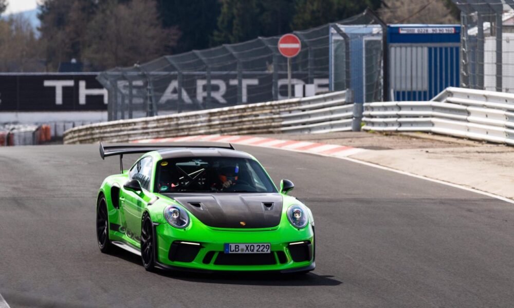 2018 Porsche 911 Gt3 Rs Laps The Nurburgring In 6 Min 56 4 The Supercar Blog