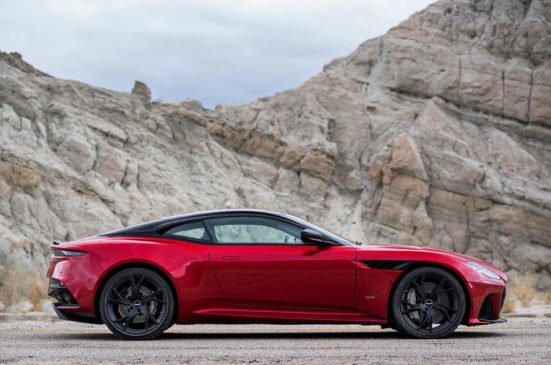 Aston-Martin-DBS-Superleggera-6