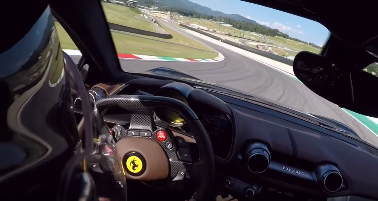 Ferrari 812 Superfast-Mugello-powerslide-drifting