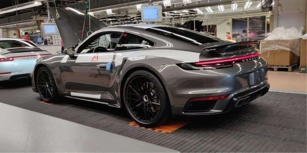 2020 Porsche 911 Turbo 992-leaked image
