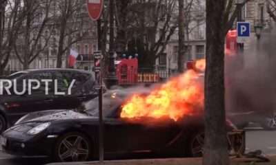 Ferrari-Porsche-vandalized-fire-Yellow-vest-protest