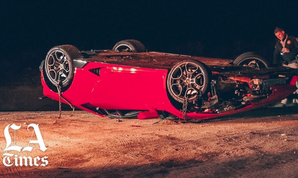 Crashed Huracan abandoned on Los Angeles Highway The