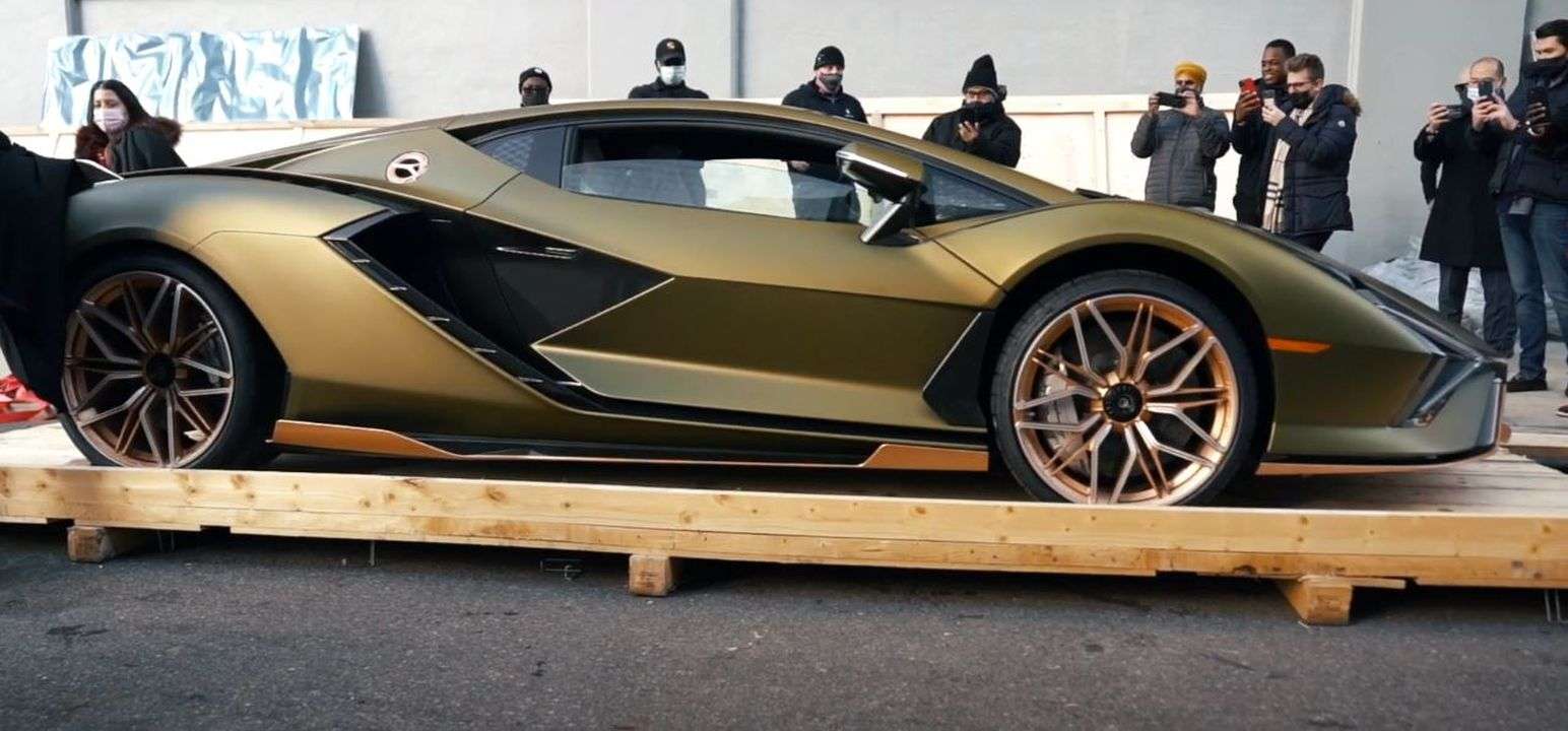 Lamborghini Sian-Manhattan Motorcars-1
