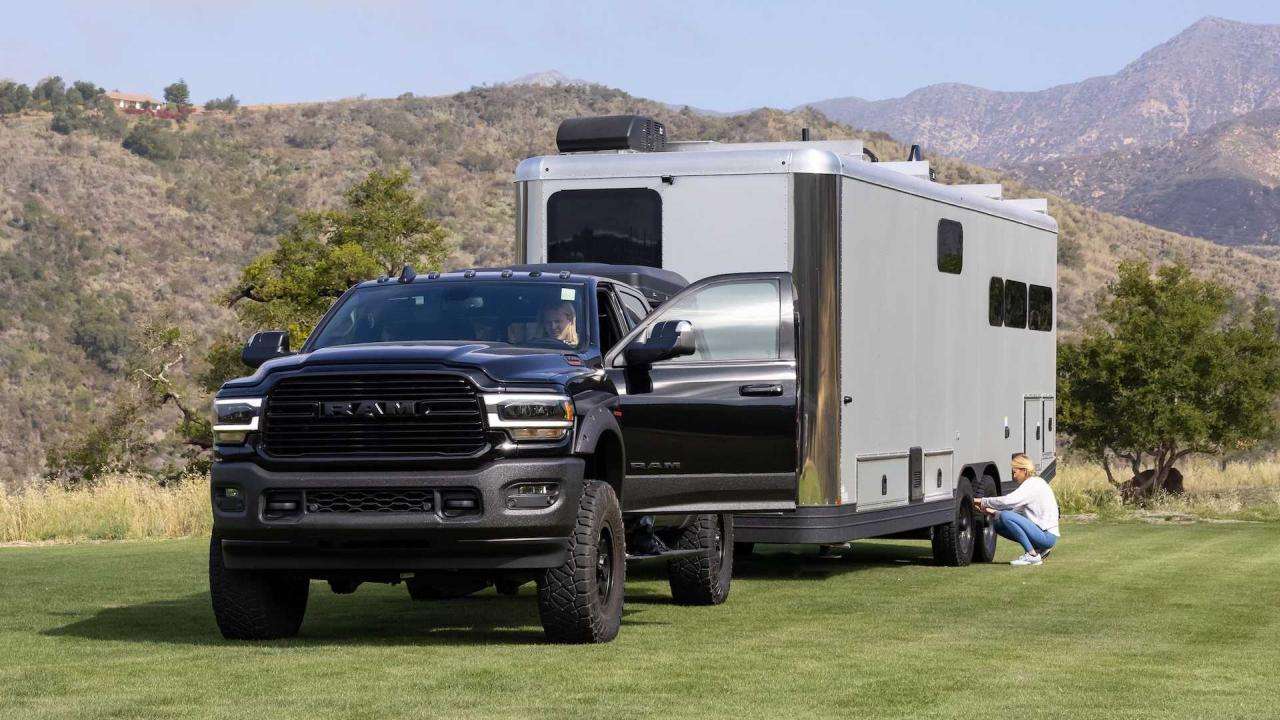 living-vehicle-pro-ev-camper-trailer