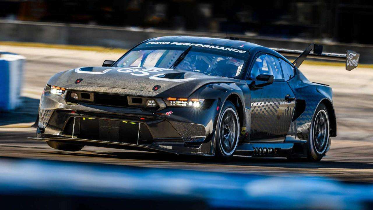 2024-ford-mustang-gt3