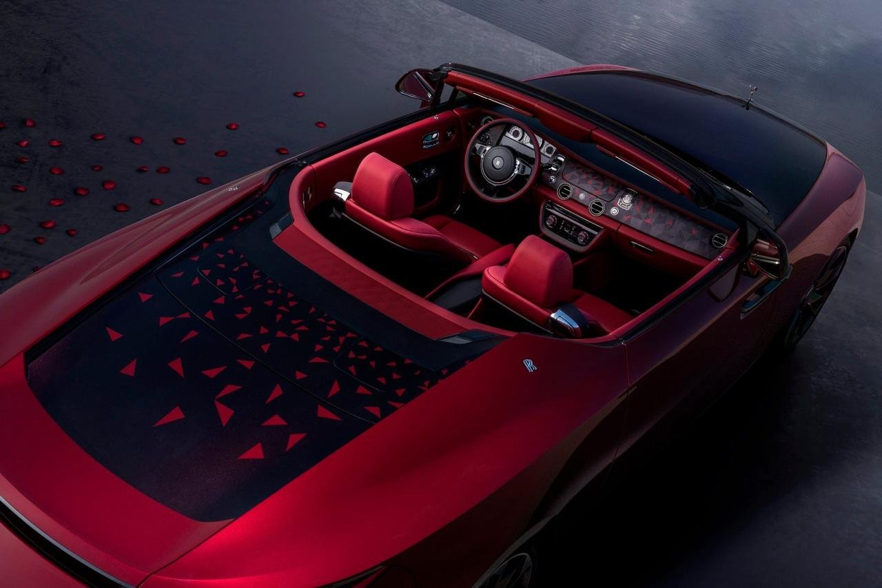 Rolls Royce Droptail La Rose Noire Debuts At Pebble Beach 