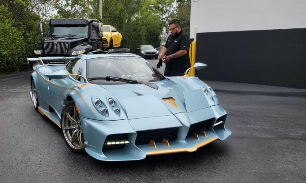 Pagani Imola Roadster finished in frozen blue & gold lands in Florida