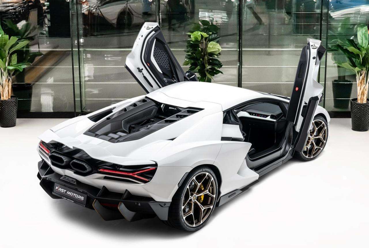 Lamborghini Revuelto for sale-UAE-2