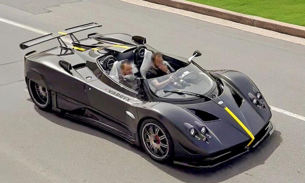 Crashed Pagani Zonda HP Barchetta rebuilt after 2 years Crashed Pagani Zonda HP Barchetta rebuilt after 2 years