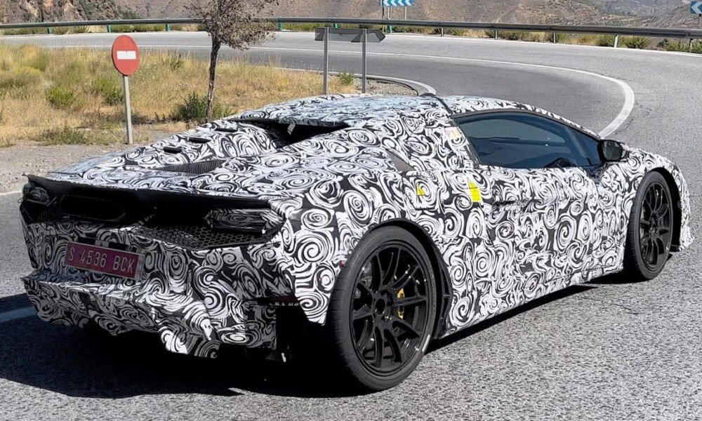 Lamborghini Huracan successor to be unveiled on August 16