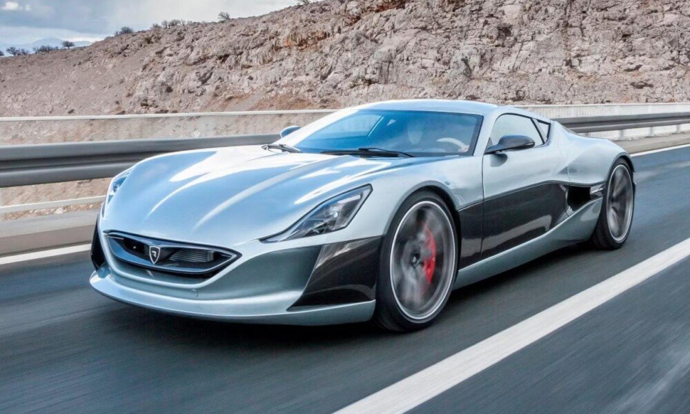 120万ドルのRimac Concept_One EVがナポリのディーラー火災を引き起こしたのか?