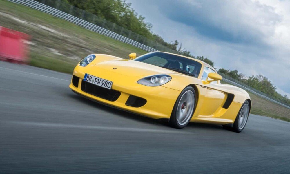 Porsche & Michelin develop special tires for the Carrera GT