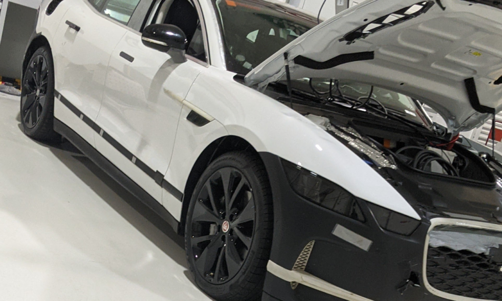 The secret Jaguar XJ EV prototype leaked for the first time!