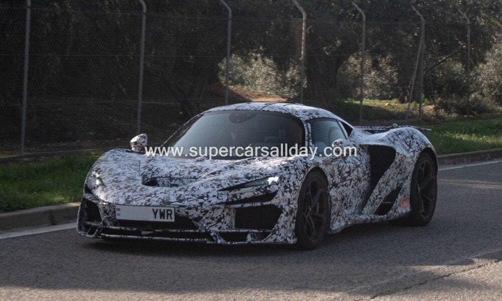 McLaren W1 prototype spotted on public roads for the first time