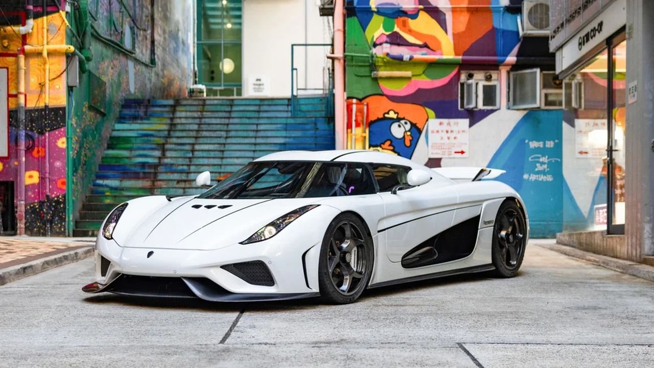 2022-koenigsegg-regera-for-sale-1