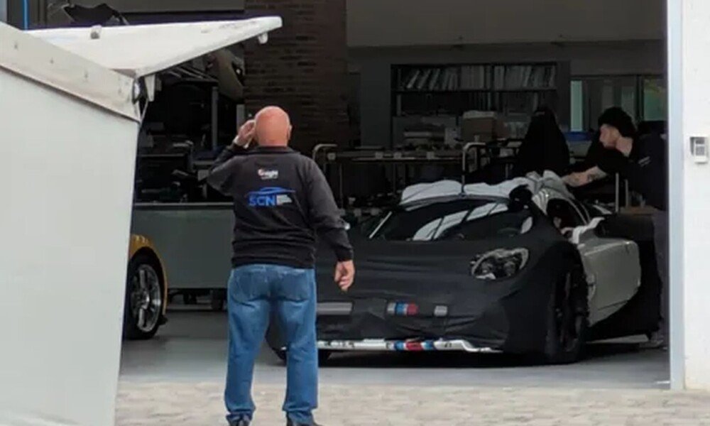 Pagani Utopia with Moondust paint spotted for the first time!