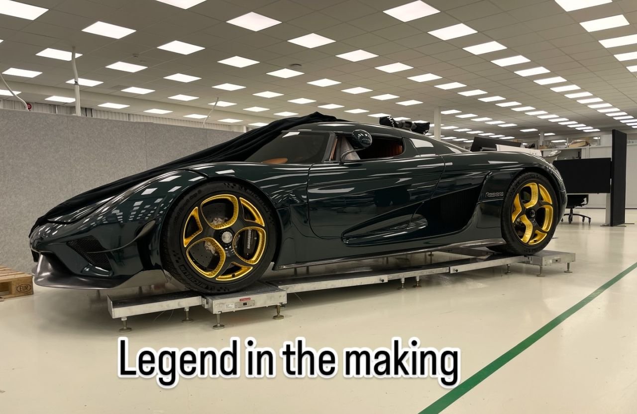 One-off manual Koenigsegg Regera-FIA President