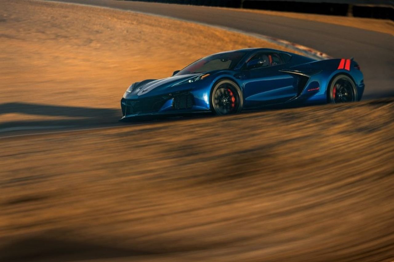 2027 Chevrolet Corvette Grand Sport-1