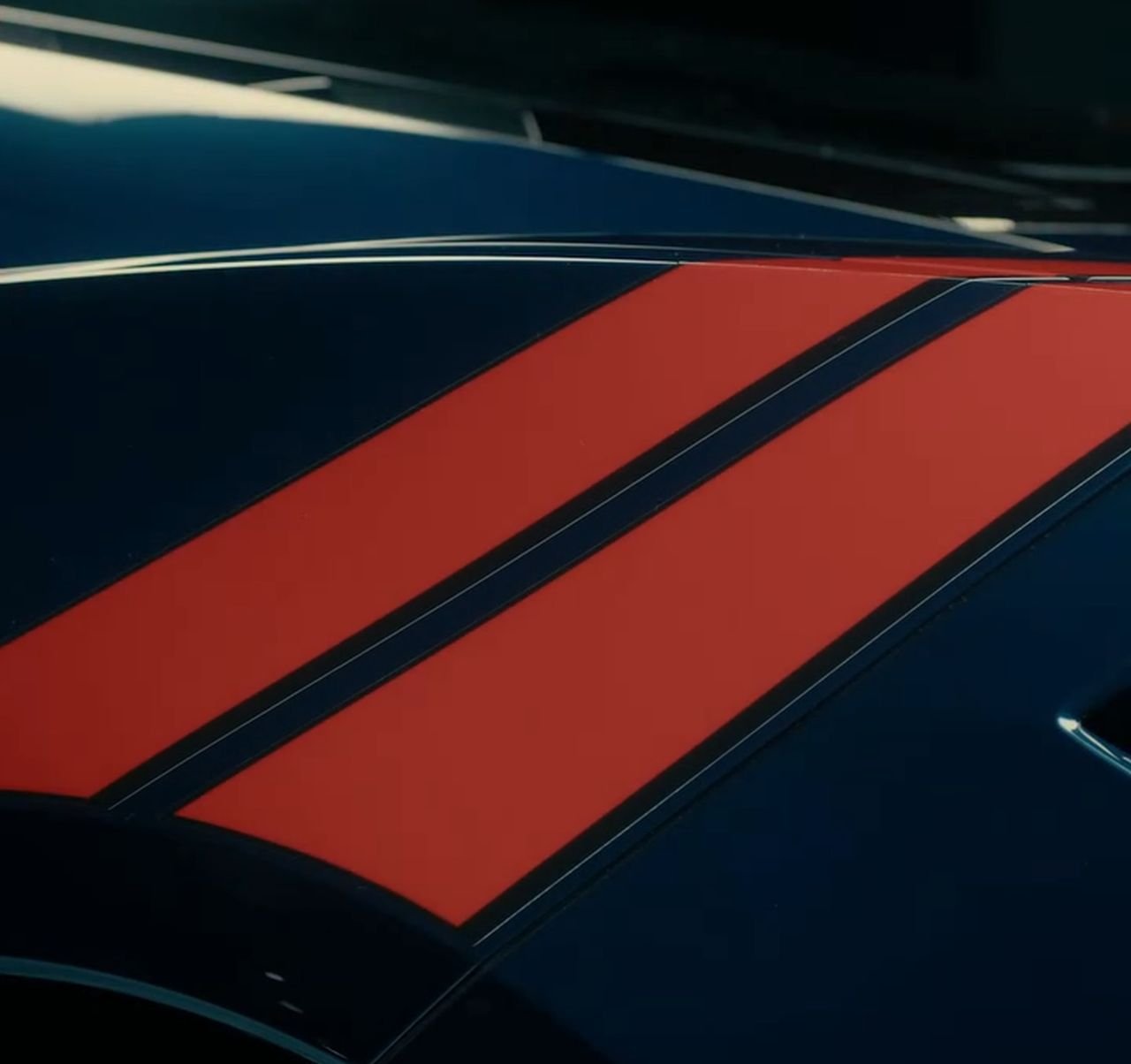 Corvette Grand Sport teaser-1