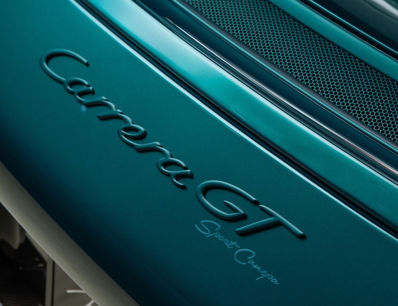 Porsche Carrera GT Sport Canepa teaser-1