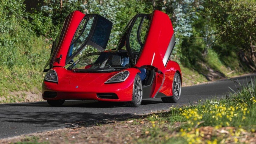 GMA T50-Broad Arrow Auction-1