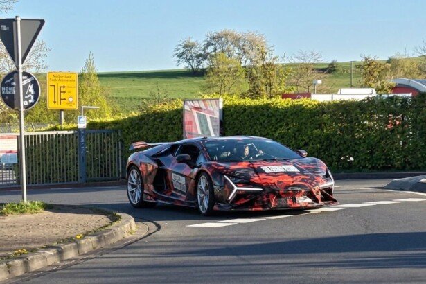Lamborghini Revuelto SV-Nurburgring-3