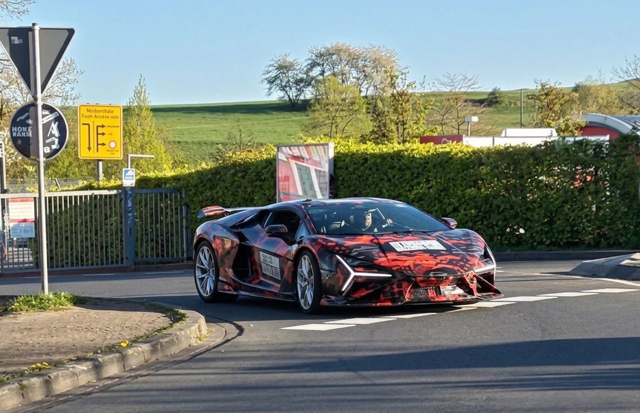 Lamborghini Revuelto SV-Nurburgring-3