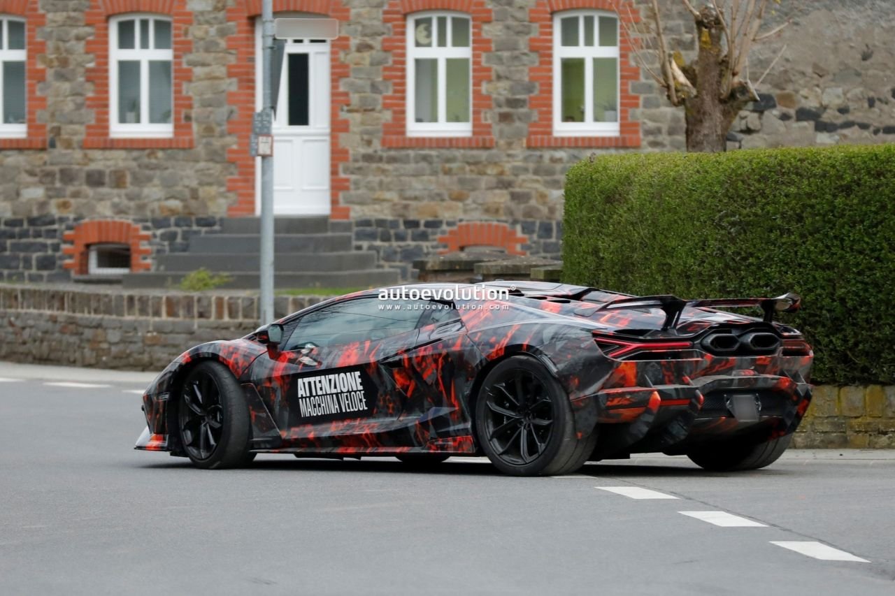 2027 Lamborghini Revuelto SV test mule spied, reveals a few key details ...