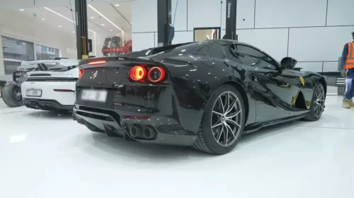 straight-pipe-Ferrari-812-Superfast-rear-quarter