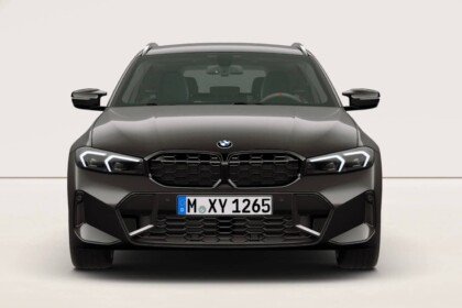 2026-BMW-M340i-Touring-with-Black-Package-5