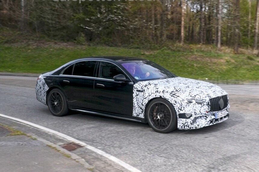 2027 MERCEDES-AMG S63 (V8) spy shot