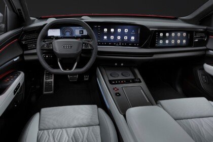 2027-audi-q9-cockpit