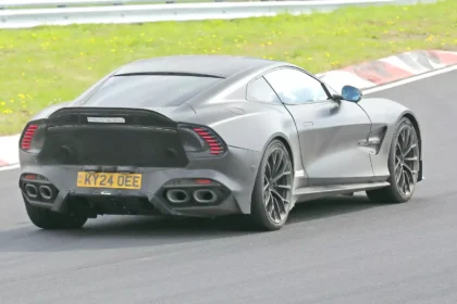 Aston Martin Vanquish facelift spied (1)
