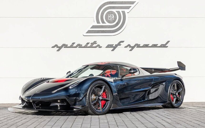 Koenigsegg Jesko Attack