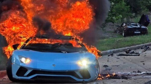 Lamborghini Aventador S crash in texas