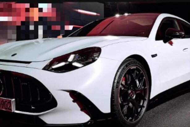 Mercedes-AMG GT 4Door EV-leaked-1