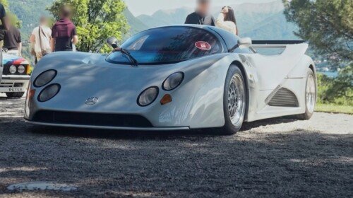 Mercedes C1000 at lake como