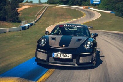 Porsche-911-Records-Road-Atlanta-2