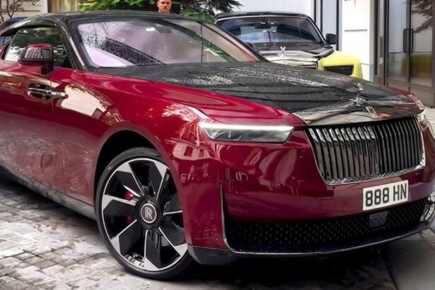 Rolls-Royce La Rose Noire Droptail