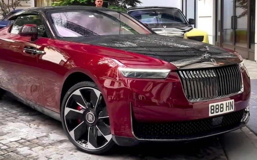 Rolls-Royce La Rose Noire Droptail