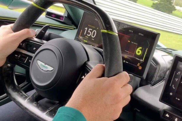 aston martin Valhalla cockpit