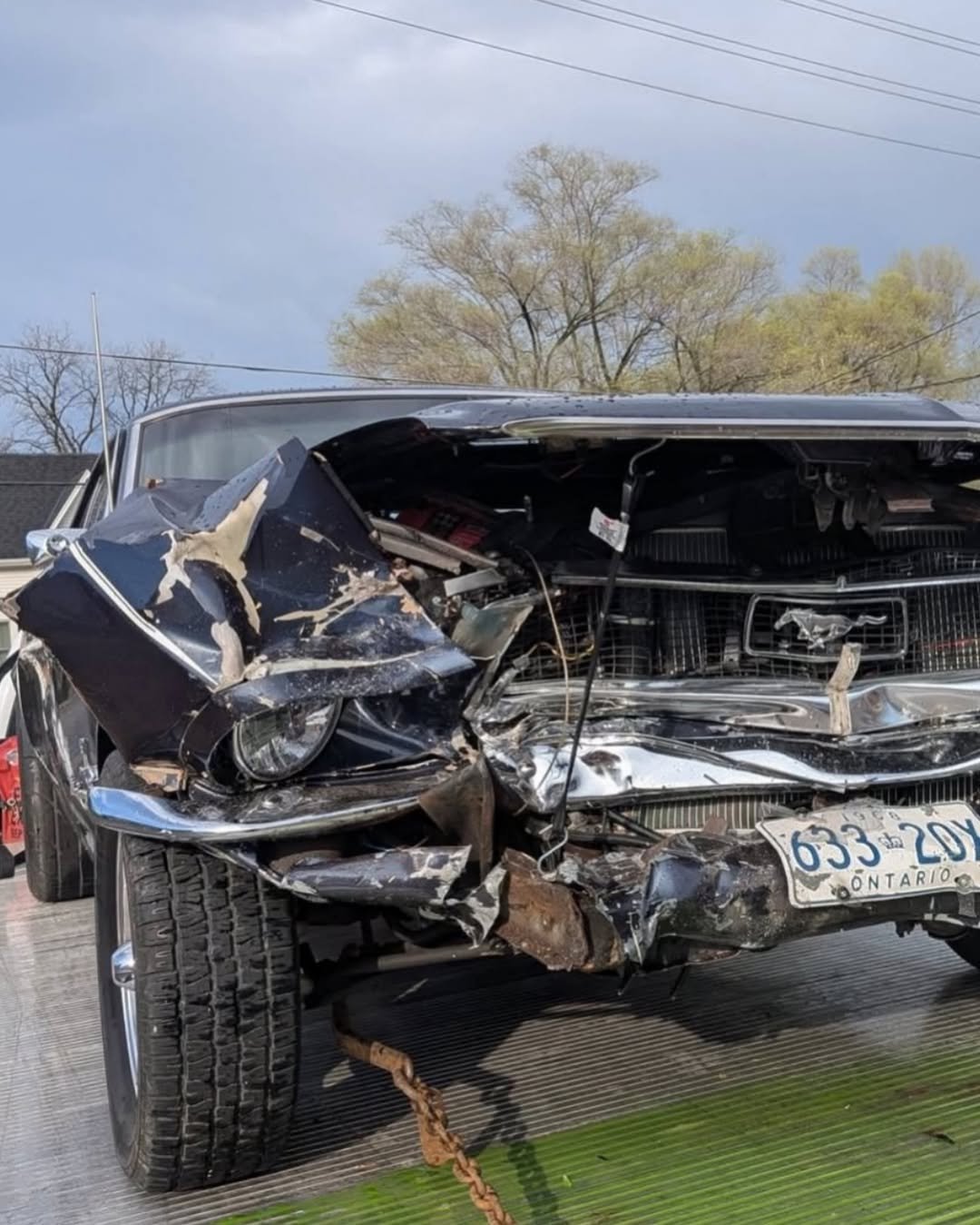 ford mustang crash