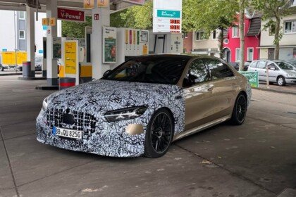 2027 Mercedes-AMG S63 (1)